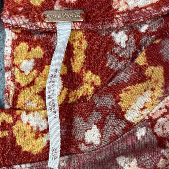 Free People Dress Women’s Sz XS Red Heartbeats Feminine Stretchy Boho Girly - Picture 9 of 10